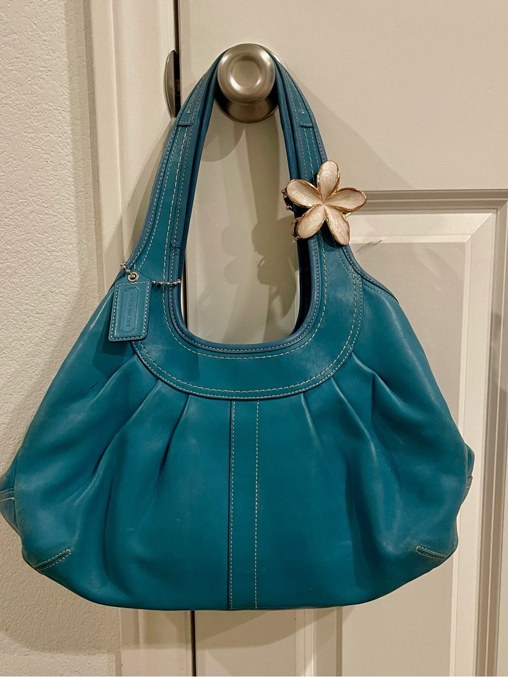 vintage coach ergo kisslock in blue